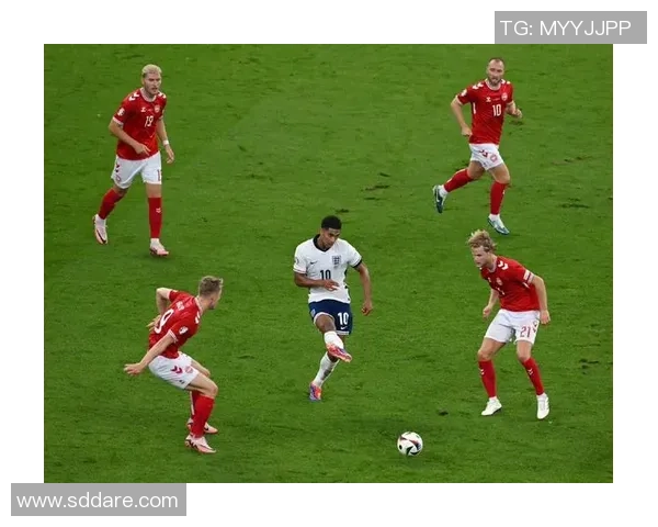 全球足球球星年度大奖排名前十榜单揭晓 竞争激烈星光闪耀